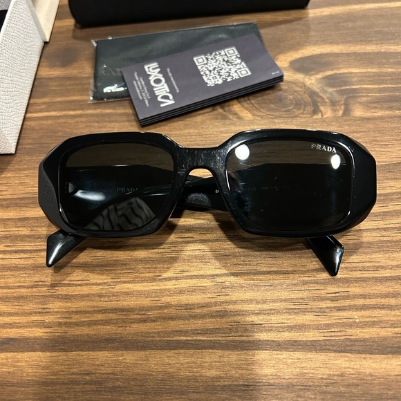 Prada PR 17WSF Sunglasses - Picture 9 of 11